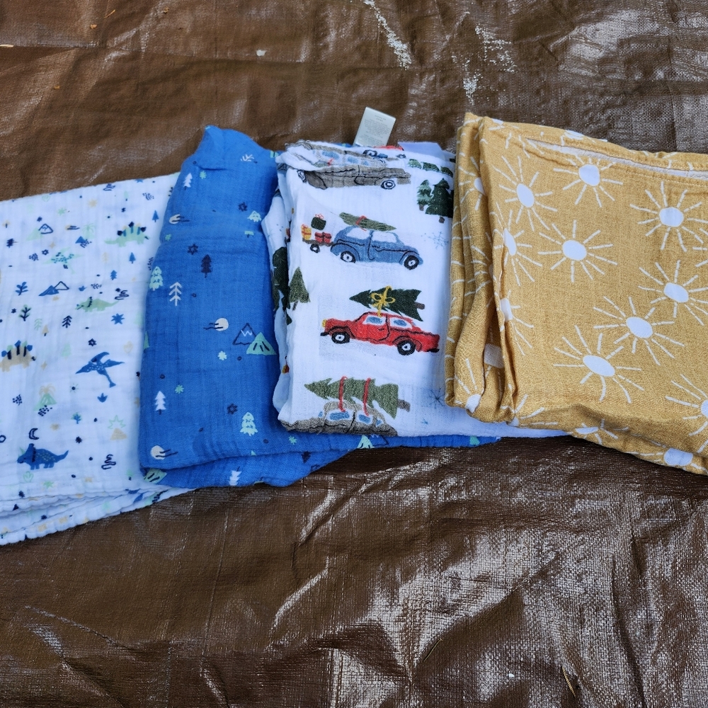Swaddle blankets